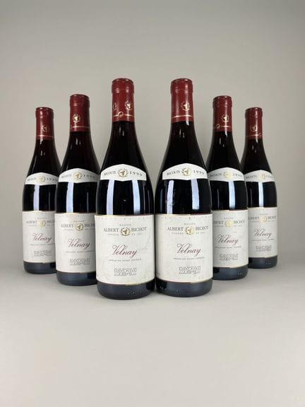 VOLNAY.
Maison Albert Bichot.
1999. 6 bt.