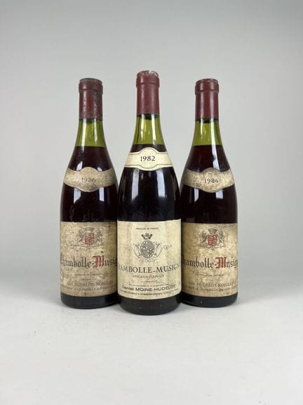 **CHAMBOLLE-MUSIGNY.
Alain Hudelot-Noëllat.
1986. 