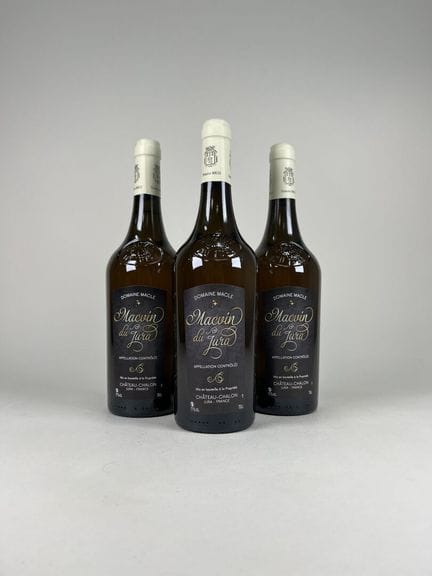 **MACVIN DU JURA.
Domaine Macle.
17%. 3 bt.
TVA ré