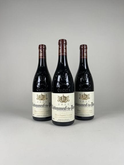 **CHÂTEAUNEUF-DU-PAPE.
Mas Saint-Louis. 2022. 3 bo