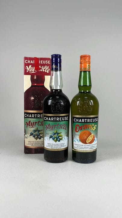 CHARTREUSE.
Arándano. 1 botella. En estuche.
Naran