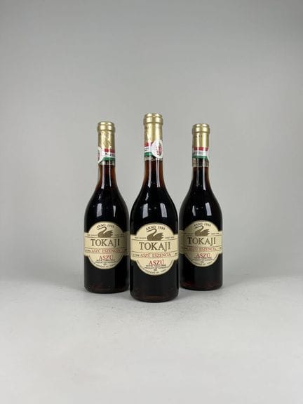 TOKAJI. Aszú Eszencia.
Disznókő.
1988. 3 botellas.