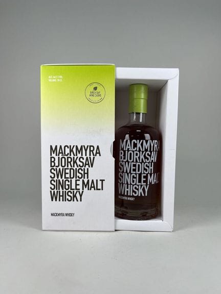 WHISKY.
Mackmyra.
Björksav. 46,1 %. 1 botella. En 