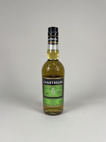 CHARTREUSE.
Verde. 55 %. 1 botella de 35 cl.