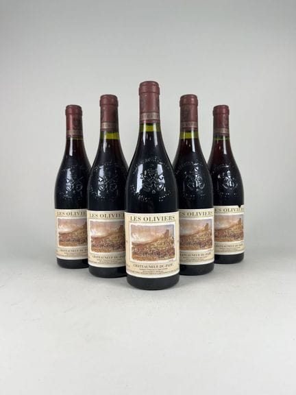 CHÂTEAUNEUF-DU-PAPE.
Les Caves Saint Pierre.
Les O