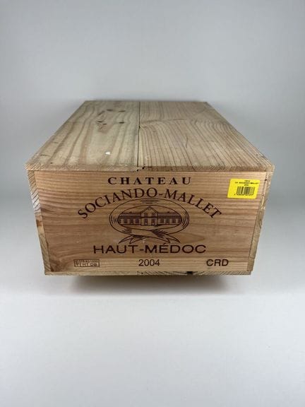 HAUT-MÉDOC.
Château Sociando-Mallet.
2004. 12 bote