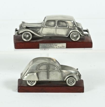 Set of 2 Citroën die-cast pewter miniatures by Les