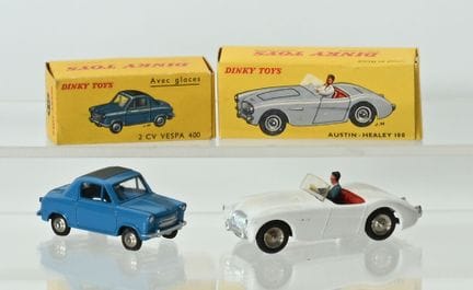 DINKY TOYS.
2 original models, like-new condition 