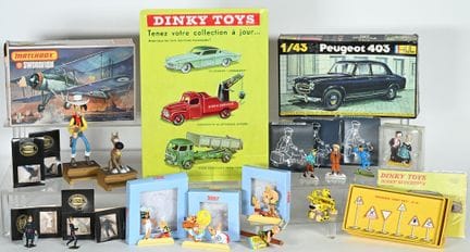 A 22-piece set in near-new condition featuring sev