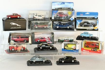 PRESS COLLECTION, SOLIDO, VEREM, and others.
16 ve