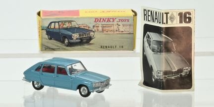 DINKY TOYS.
Item No. 537, Renault 16, in near-new 