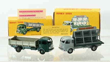 DINKY TOYS.
2 original models, like-new condition,