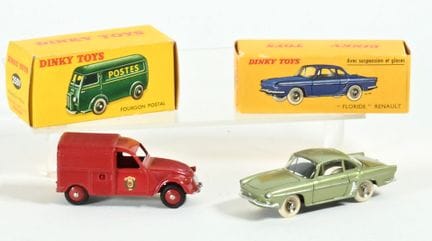 DINKY TOYS.
2 original models, like-new condition: