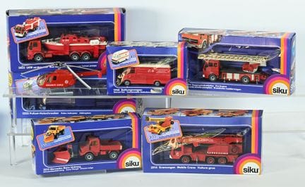 SIKU, 1/43 scale
6 fully equipped fire trucks, in 