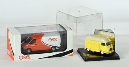 Set of 2 1/43-scale vehicles, new in box:
 - Lupa 