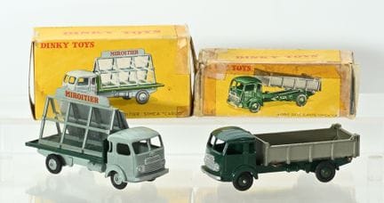 DINKY TOYS.
2 original models in incomplete boxes: