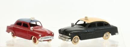 DINKY TOYS.
2 original models, originally sold wit