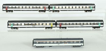 JOUEF, Ho.
5 complete Corail passenger cars, to be