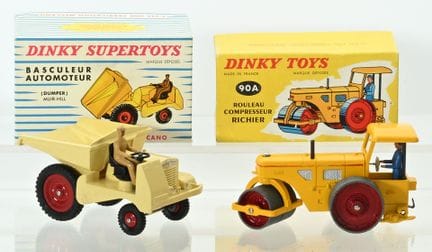 DINKY TOYS.
2 original models, like-new condition,