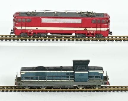 JOUEF, Ho.
2 SNCF electric railcars, operational c