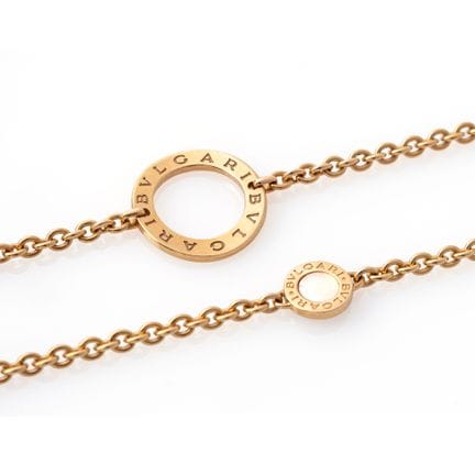 BULGARI, Sautoir mit Perlmutt.
18 Karat Gelbgold. 