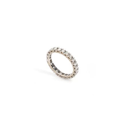 Eternity-Ring mit Diamanten.
18 Karat Weißgold, Di