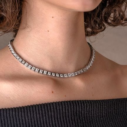 Diamantkette.
18 Karat Weißgold, Diamanten von etw