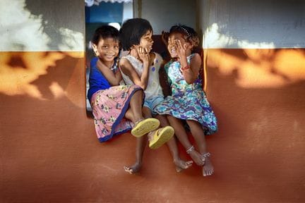Matthieu RICARD (Born in 1946)
Girls from a tribal