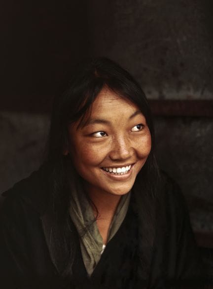 Matthieu RICARD (Born in 1946)
Tibetan Woman, Darj