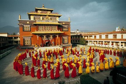 Matthieu RICARD (Born in 1946)
The monks’ “circle 