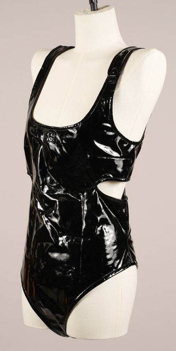 * COURREGES DI NICOLAS DI FELICE
Body modello trik