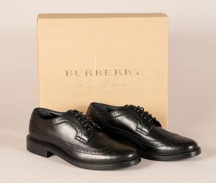 * BURBERRY LONDON (2017)
COPPIA DI DERBY con finit