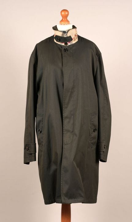 * BURBERRY LONDON
CAPPOTTO da uomo in gabardina di