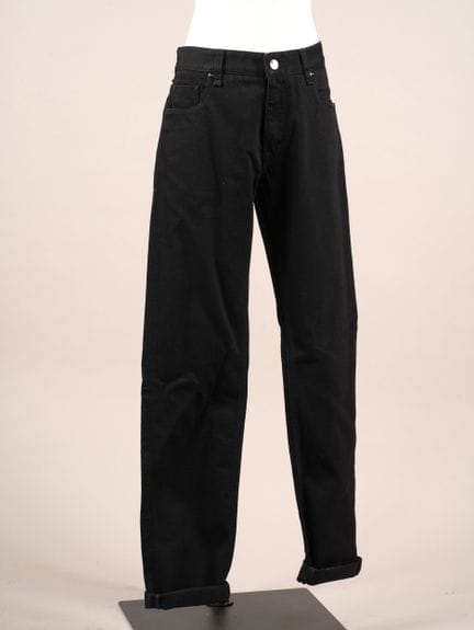 * FENDI
Jeans slim da uomo in denim nero con logo 