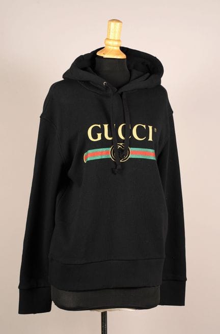 * GUCCI
Felpa con cappuccio unisex in spugna nera 