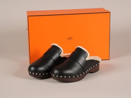 * HERMES
COPPIA DI MULES "CALYA" di ispirazione zo