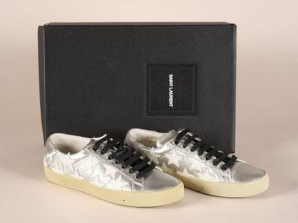 * SAINT LAURENT
COPPIA DI SNEAKERS "SL/06" in pell