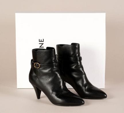 * CELINE BY PHOEBE PHILO
PAIO DI STIVALI in pelle 