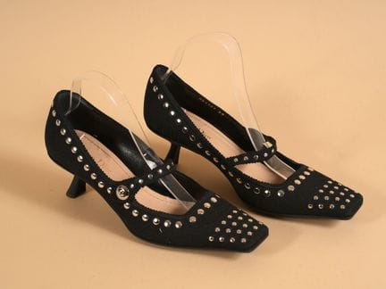 * CHRISTIAN DIOR 
COPPIA DI PANTUFOLE con cinturin