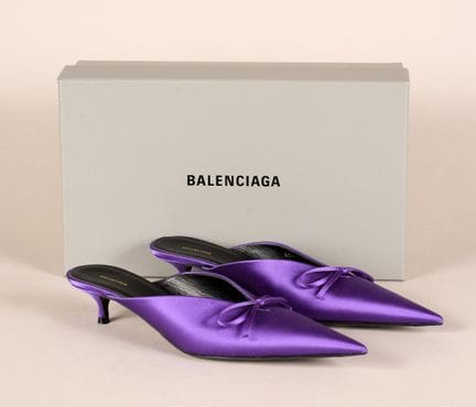 * BALENCIAGA DI DEMNA GVASALIA 
COPPIA DI MULES in