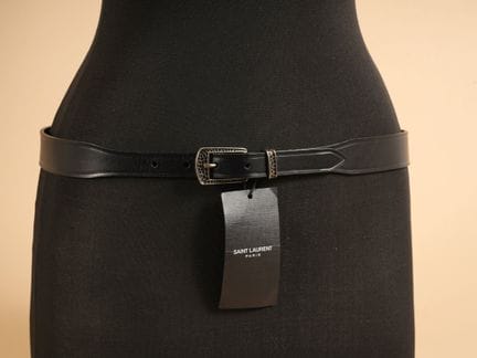 * SAINT LAURENT PARIS 
Black calfskin BELT with an