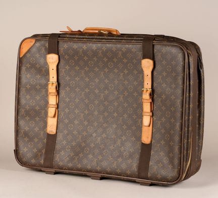 * LOUIS VUITTON (2001)
MALETA «SATELLITE» de lona 