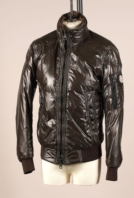 * MONCLER 
PIUMINO in poliammide color cioccolato 