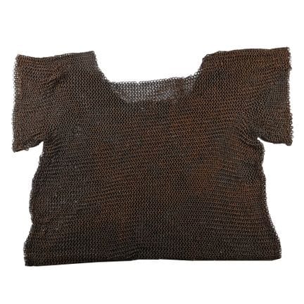 Cotta di maglia in ferro di un guerriero medievale