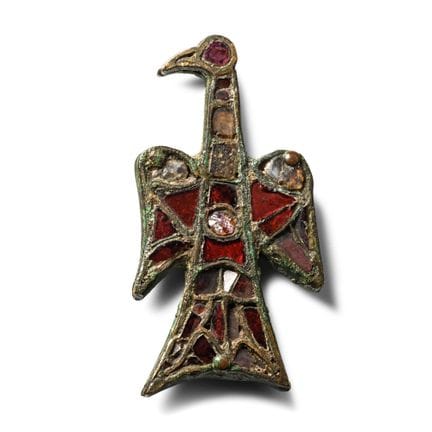 Ciondolo visigoto a forma di aquila in bronzo con 