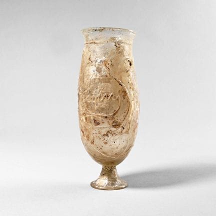 Grande coupe romaine de type rhénan à motif « serp