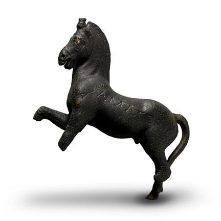 Grande statue romaine en bronze représentant un ch