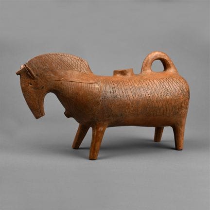 Ritone a forma di cavallo in terracotta di Amlash.