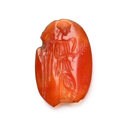 Gemma romana in corniola raffigurante la dea Nemes