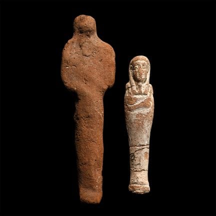 Gruppo di shabti in argilla egizia. Nuovo Regno-Pe